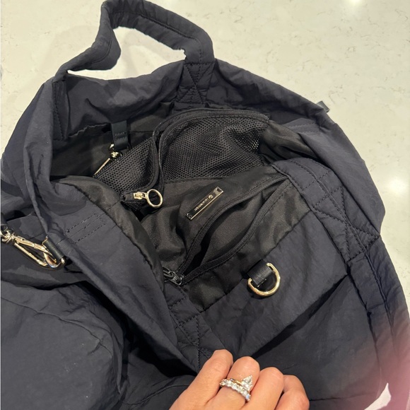 lululemon On My Level Tote Bag 20L - Picture 4 of 6